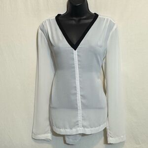 H-20 Averly White & Black High Low Long Sleeve Pullover Blouse Size S